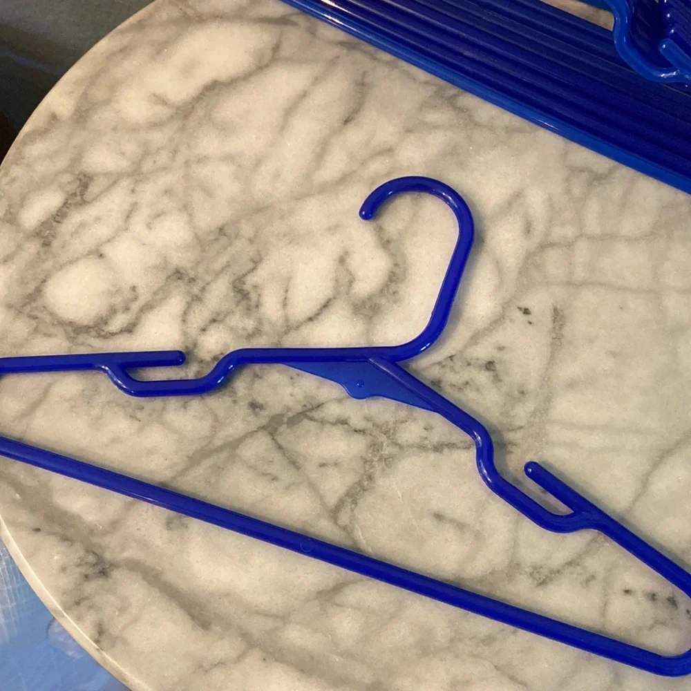 Child clothes hangers